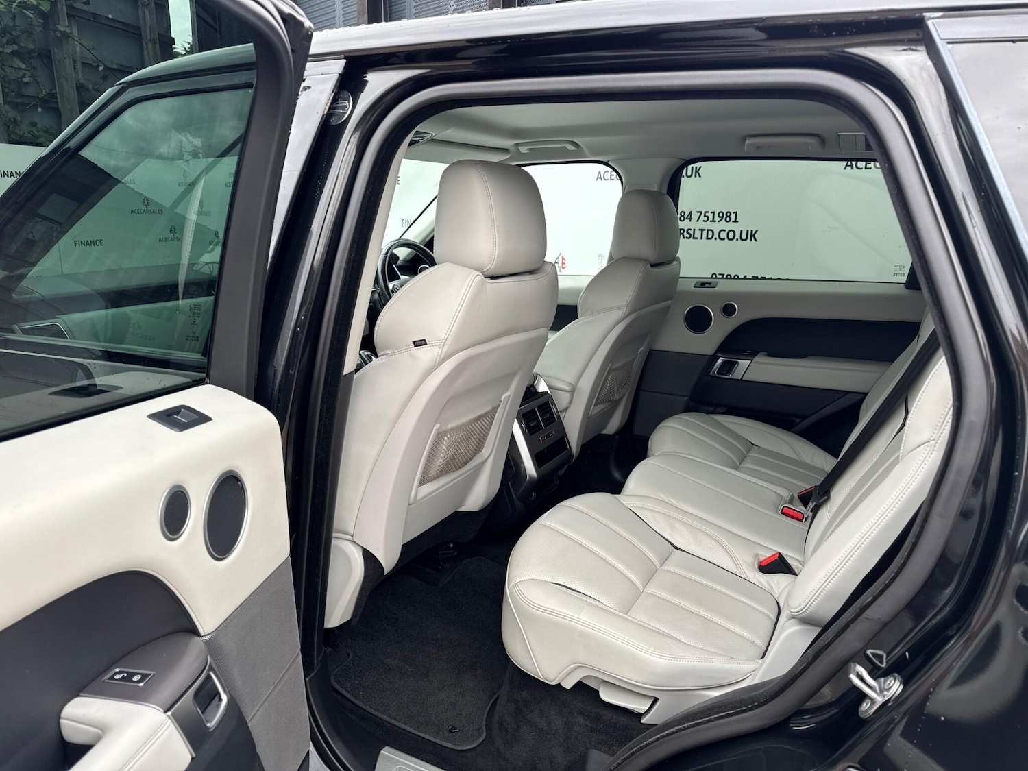 Used Land Rover Range Rover Sport 2015 for sale - 76432500: Photo 15