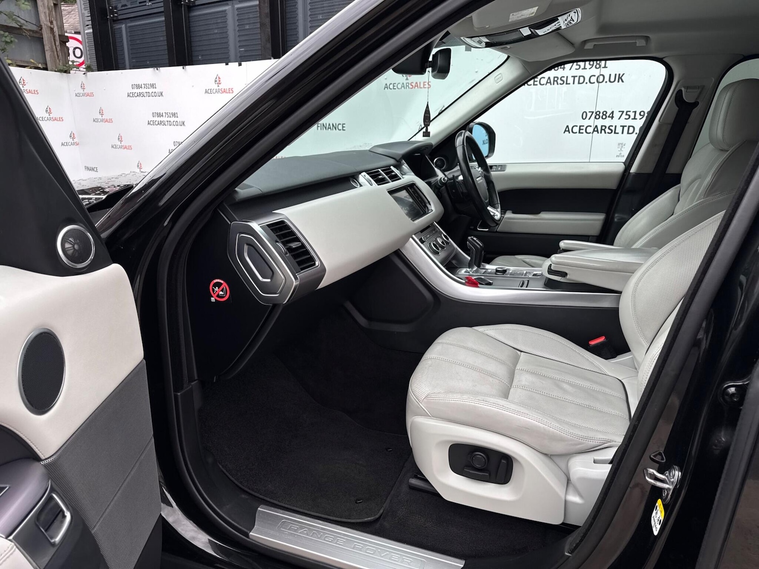 Used Land Rover Range Rover Sport 2015 for sale - 76432500: Photo 17