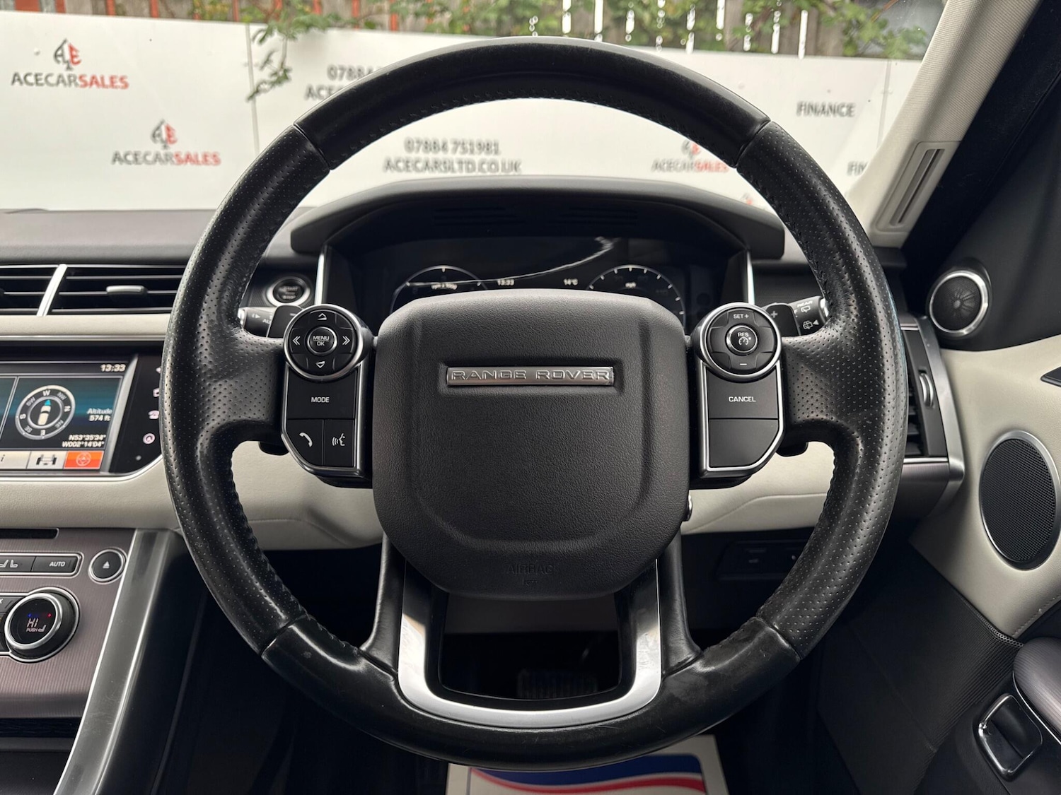 Used Land Rover Range Rover Sport 2015 for sale - 76432500: Photo 28