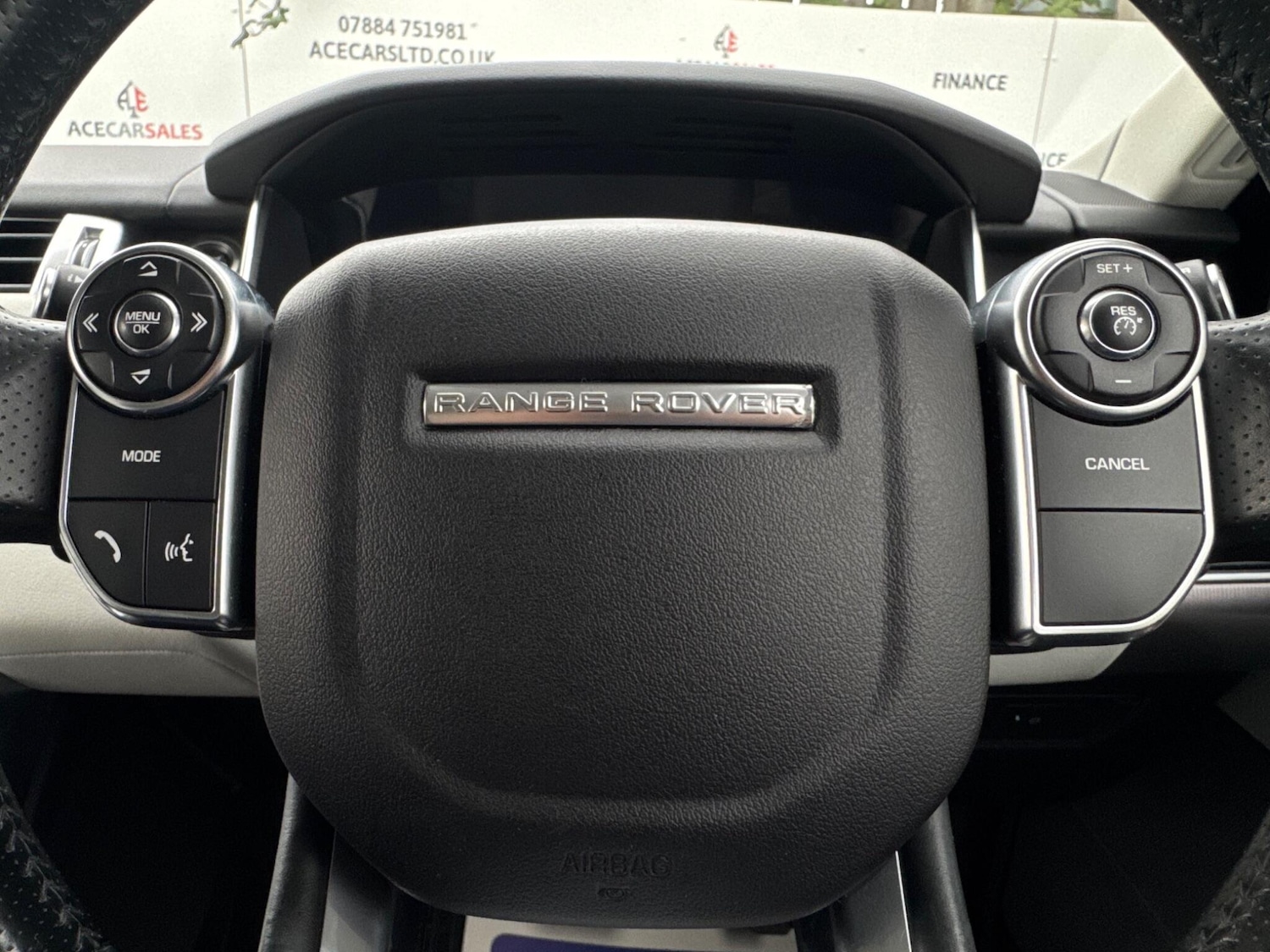 Used Land Rover Range Rover Sport 2015 for sale - 76432500: Photo 32