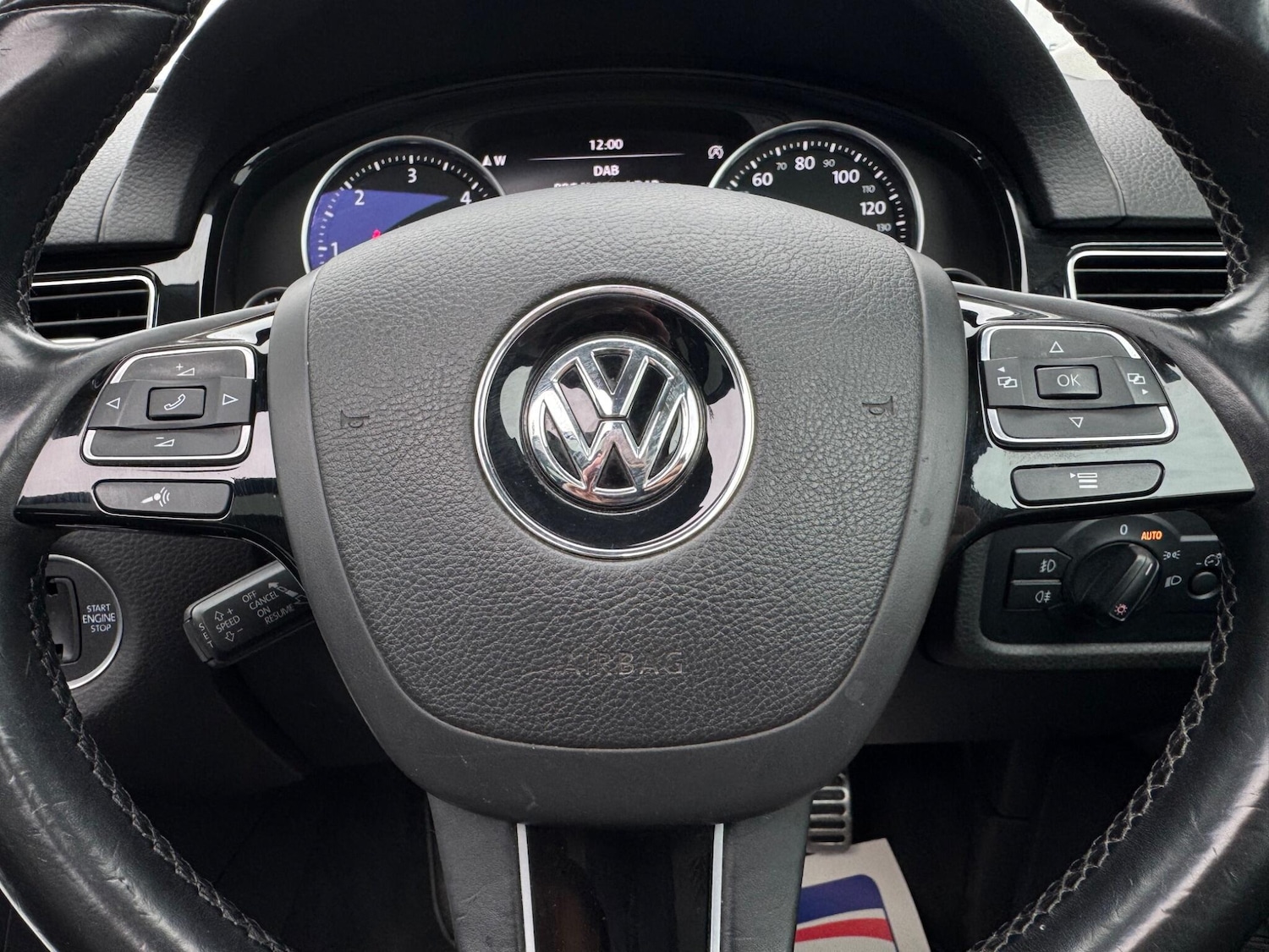 Used Volkswagen Touareg 2013 for sale - 76549922: Photo 34