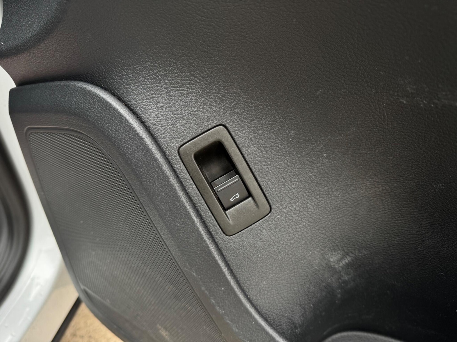 Used Volkswagen Touareg 2013 for sale - 76549922: Photo 64