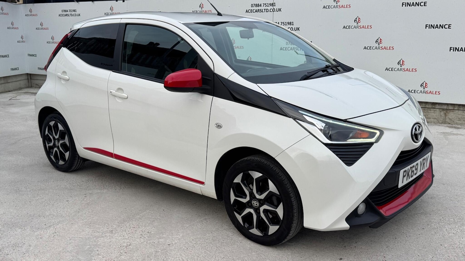 Used Toyota AYGO 2019 for sale - 77074843: Photo 2