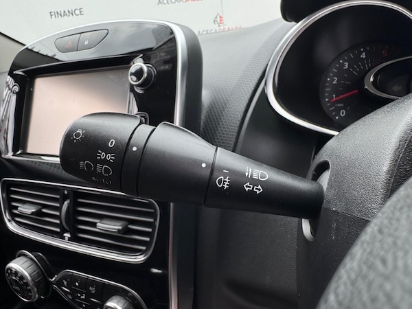 Used Renault Clio 2018 for sale - 75153642: Photo 29