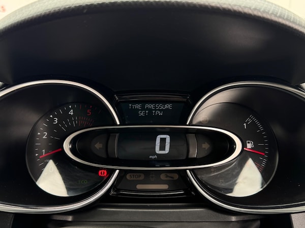 Used Renault Clio 2018 for sale - 75153642: Photo 47