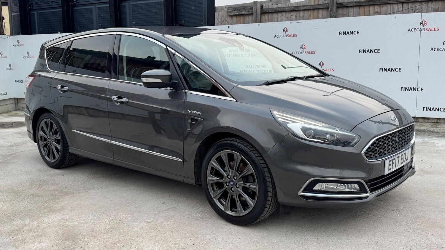 Used Ford S-Max 2017 for sale - 77376227: Photo 2