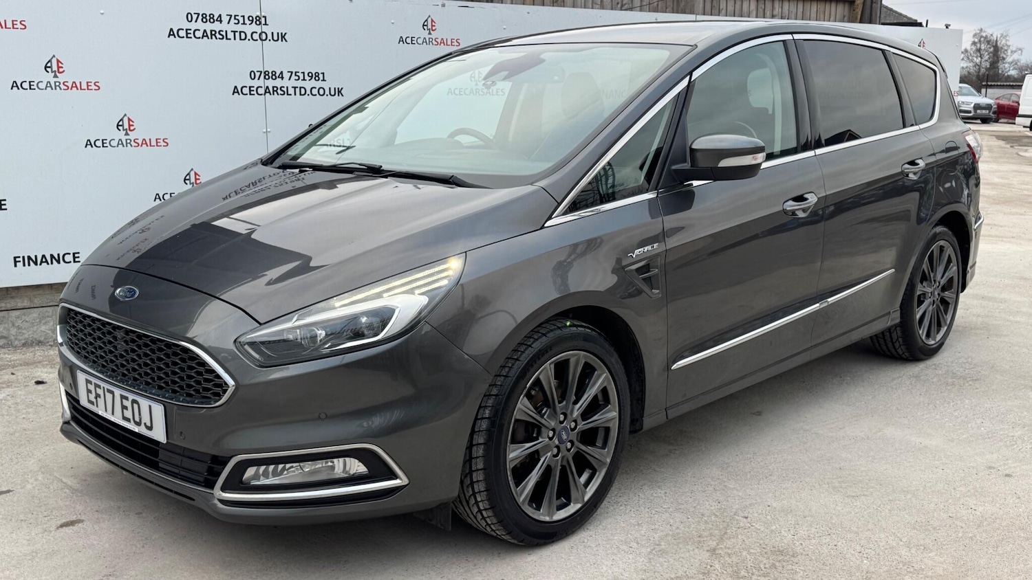Used Ford S-Max 2017 for sale - 77376227: Photo 4