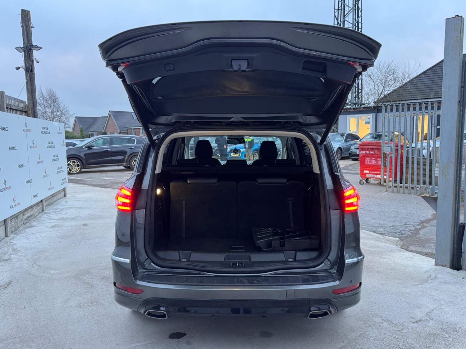 Used Ford S-Max 2017 for sale - 77376227: Photo 82