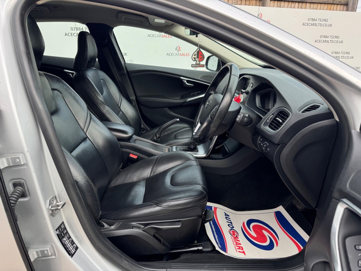 Used Volvo V40 2016 for sale - 76485260: Photo 11