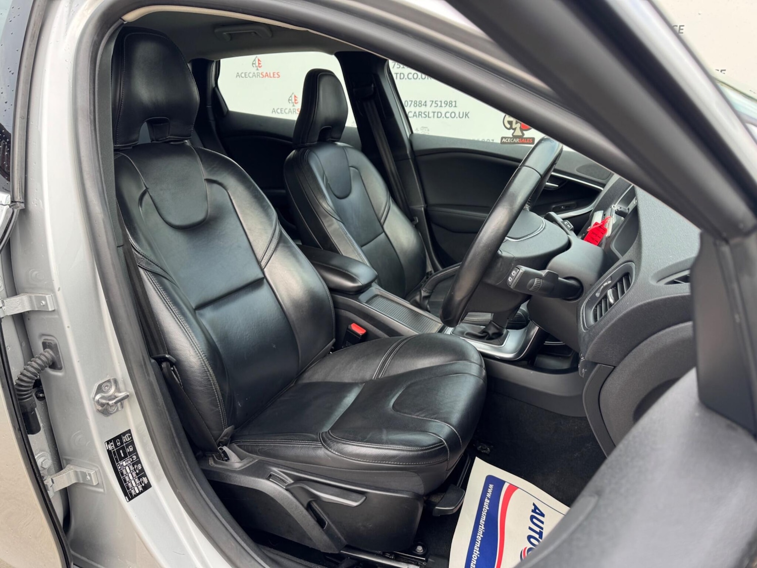 Used Volvo V40 2016 for sale - 76485260: Photo 12