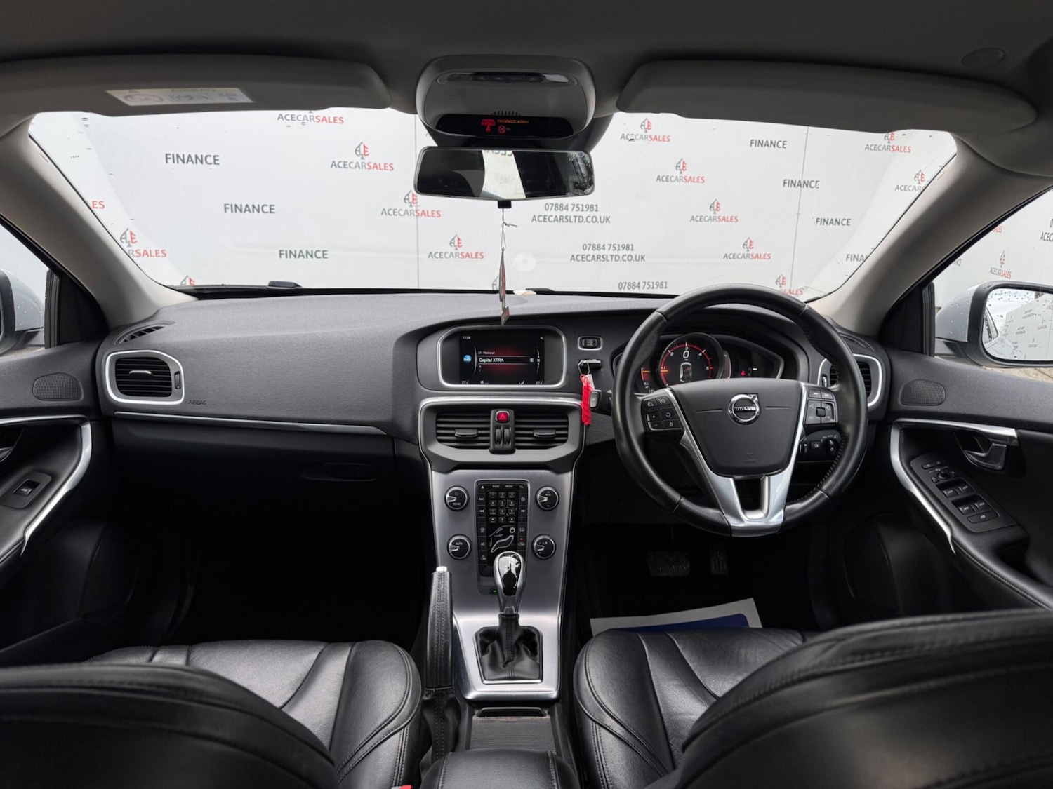 Used Volvo V40 2016 for sale - 76485260: Photo 21