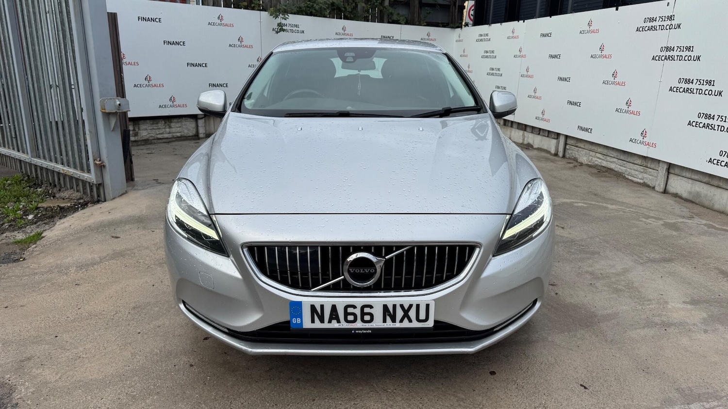 Used Volvo V40 2016 for sale - 76485260: Photo 3