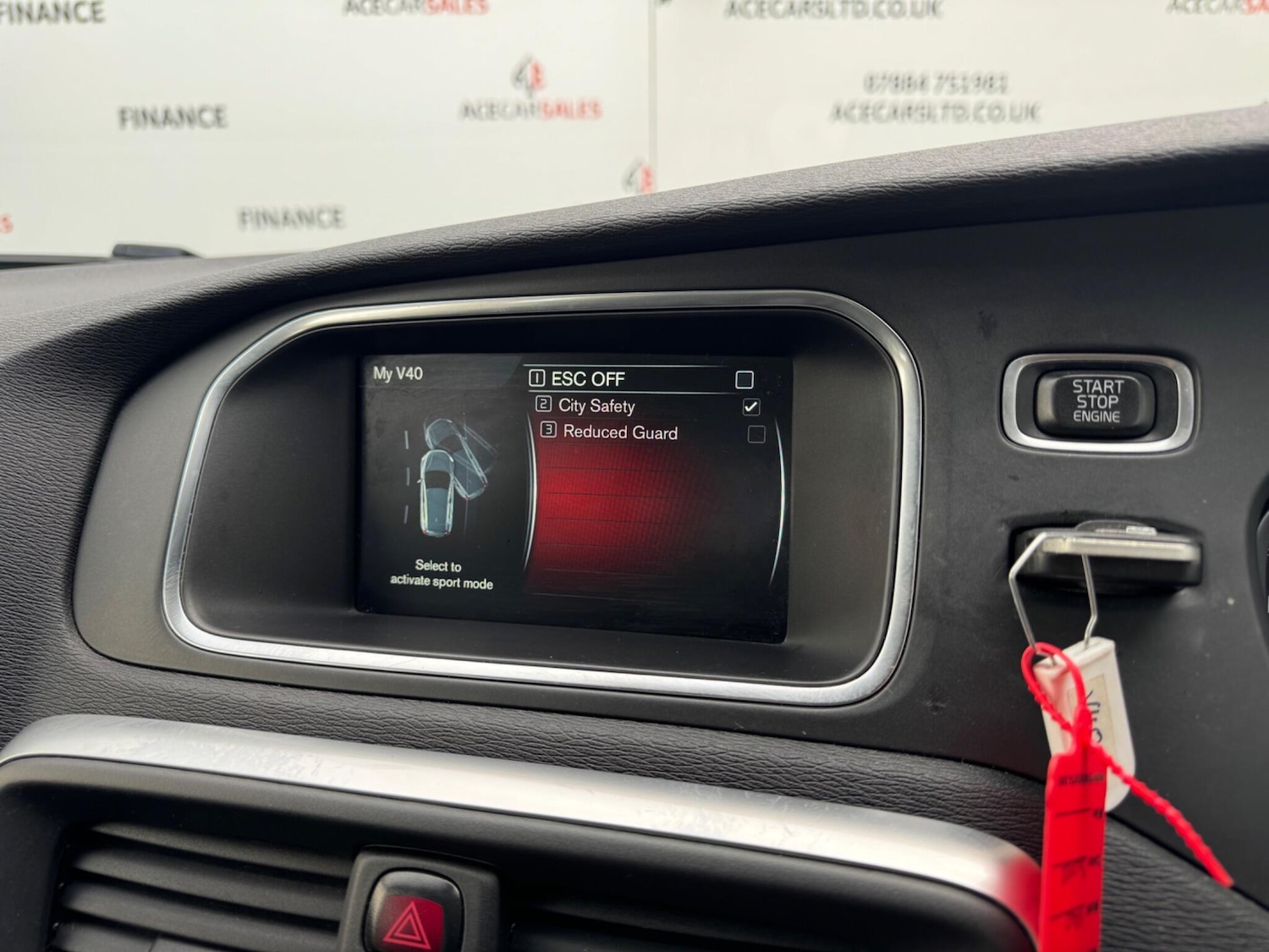 Used Volvo V40 2016 for sale - 76485260: Photo 37