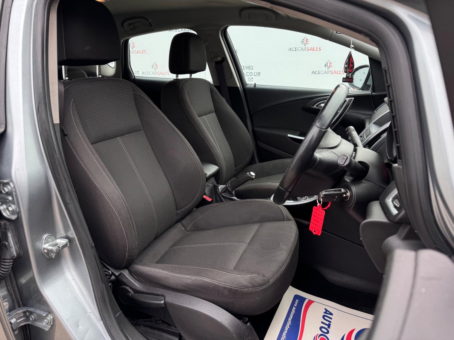 Used Vauxhall Astra 2013 for sale - 77559208: Photo 12