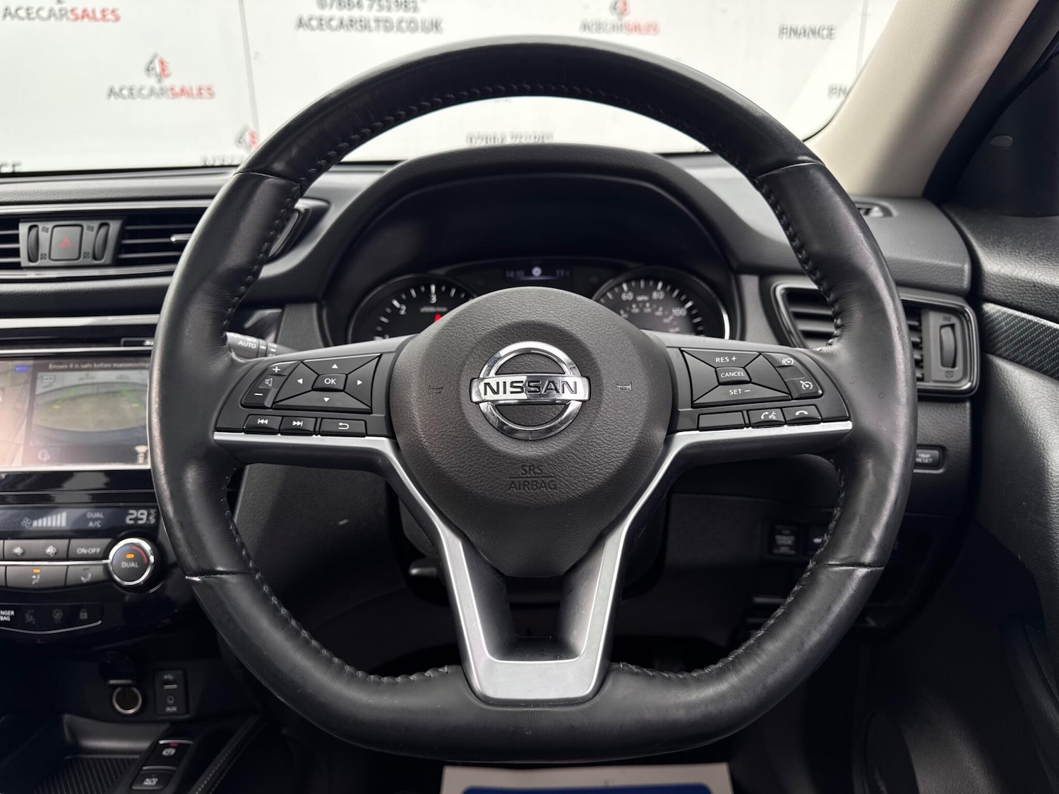 Used Nissan X-Trail for sale - 77696275: Photo 30