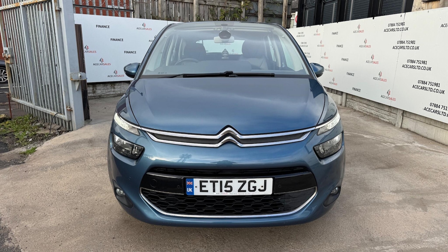 Used Citroen C4 Picasso 2015 for sale - 76801791: Photo 3