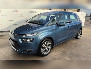 Used Citroen C4 Picasso 2015 for sale - 76801791: Photo