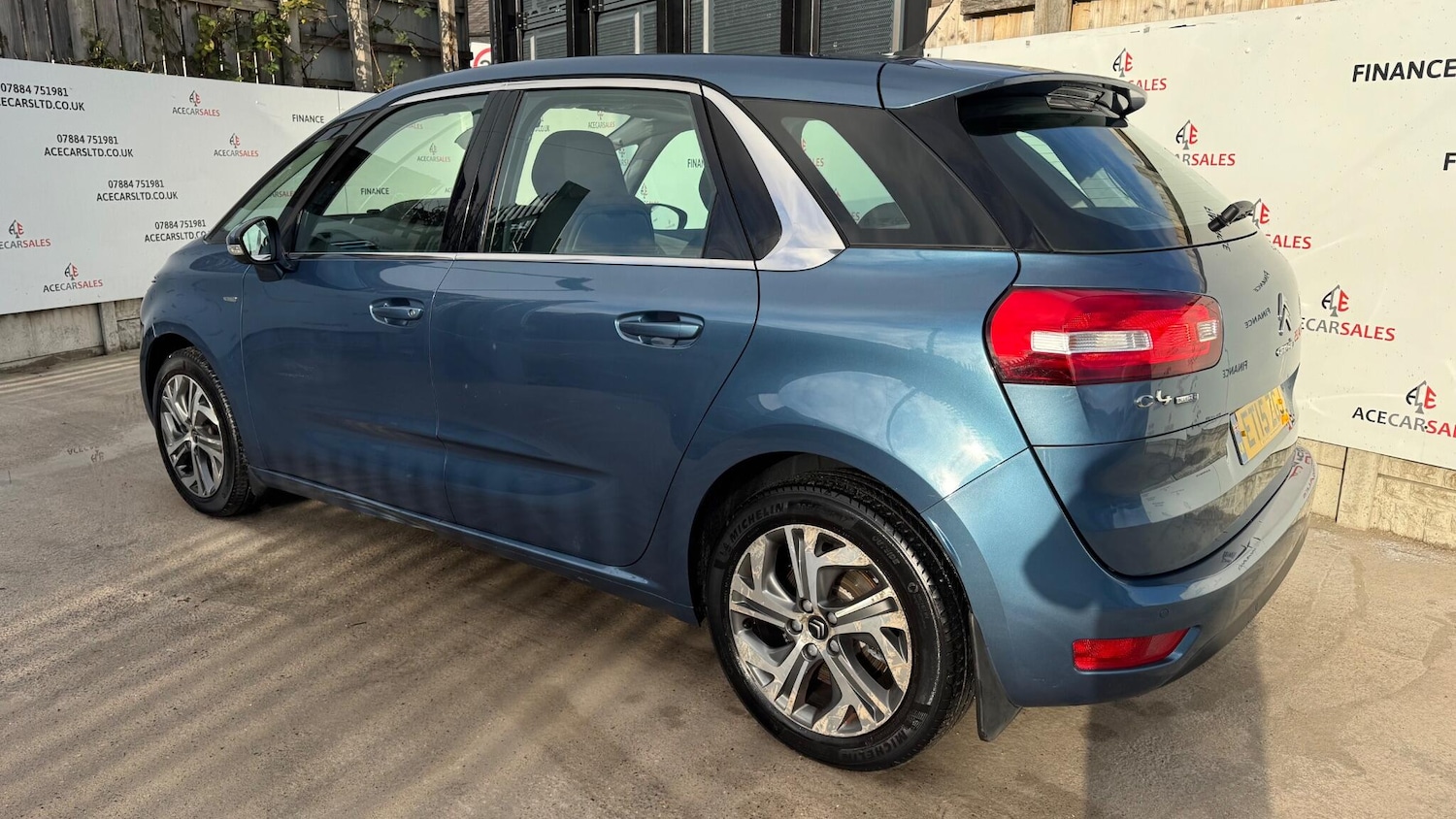 Used Citroen C4 Picasso 2015 for sale - 76801791: Photo 6