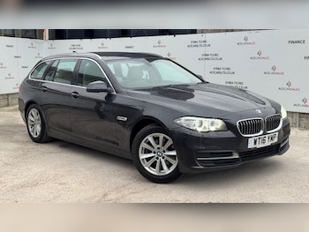 Used BMW 5 Series 2016 for sale - 77853884: Photo