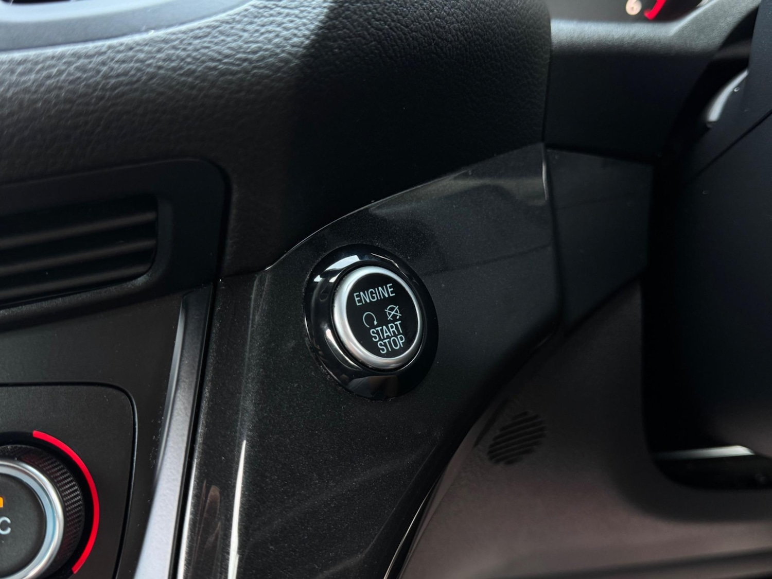 Used Ford Kuga 2018 for sale - 76987867: Photo 24