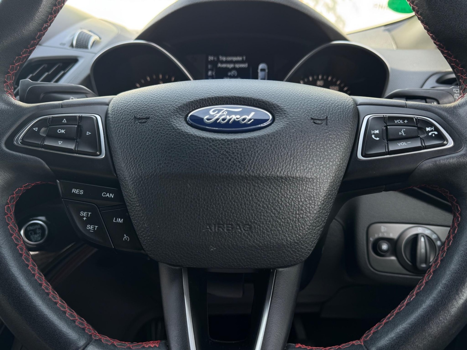 Used Ford Kuga 2018 for sale - 76987867: Photo 31