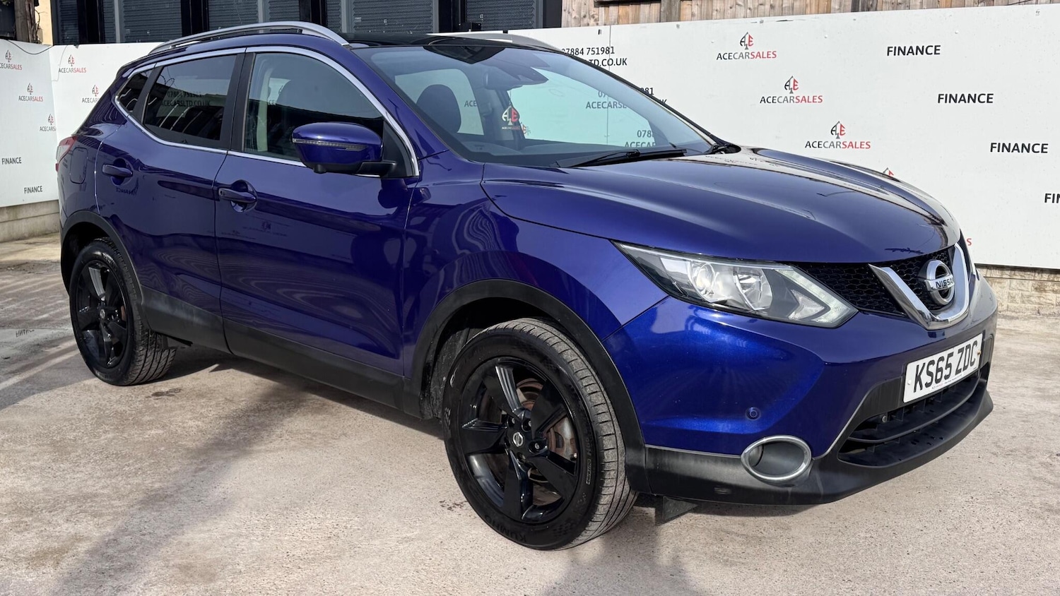 Used Nissan Qashqai 2016 for sale - 77585852: Photo 2