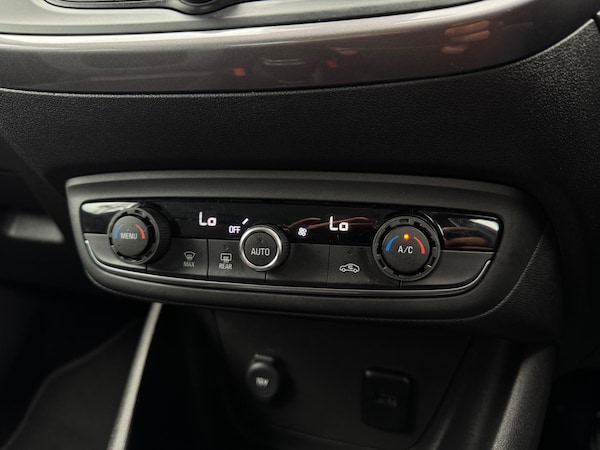 Used Vauxhall Crossland X 2017 for sale - 75388552: Photo 24