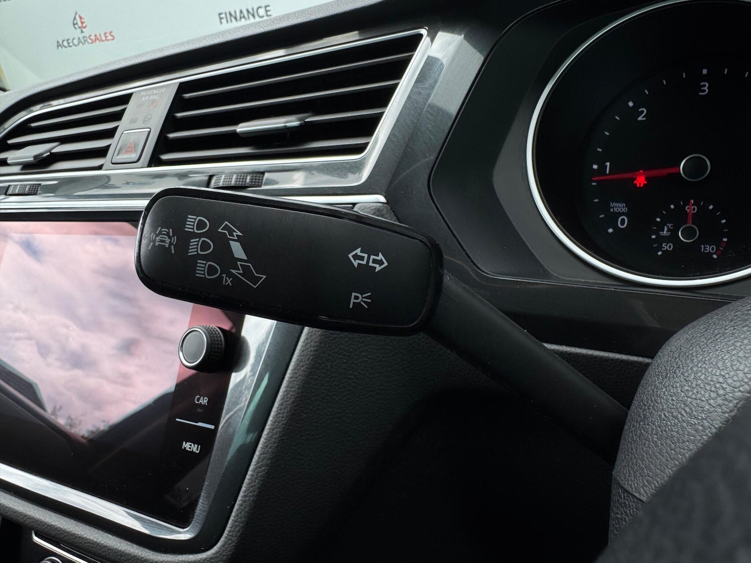 Used Volkswagen Tiguan 2017 for sale - 76988742: Photo 29