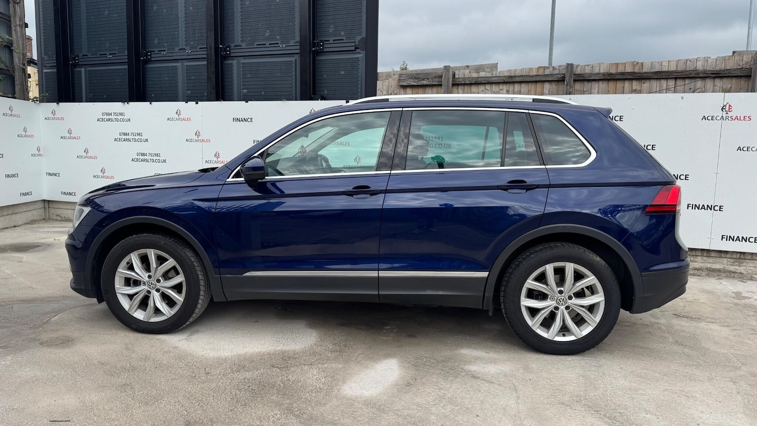 Used Volkswagen Tiguan 2017 for sale - 76988742: Photo 5