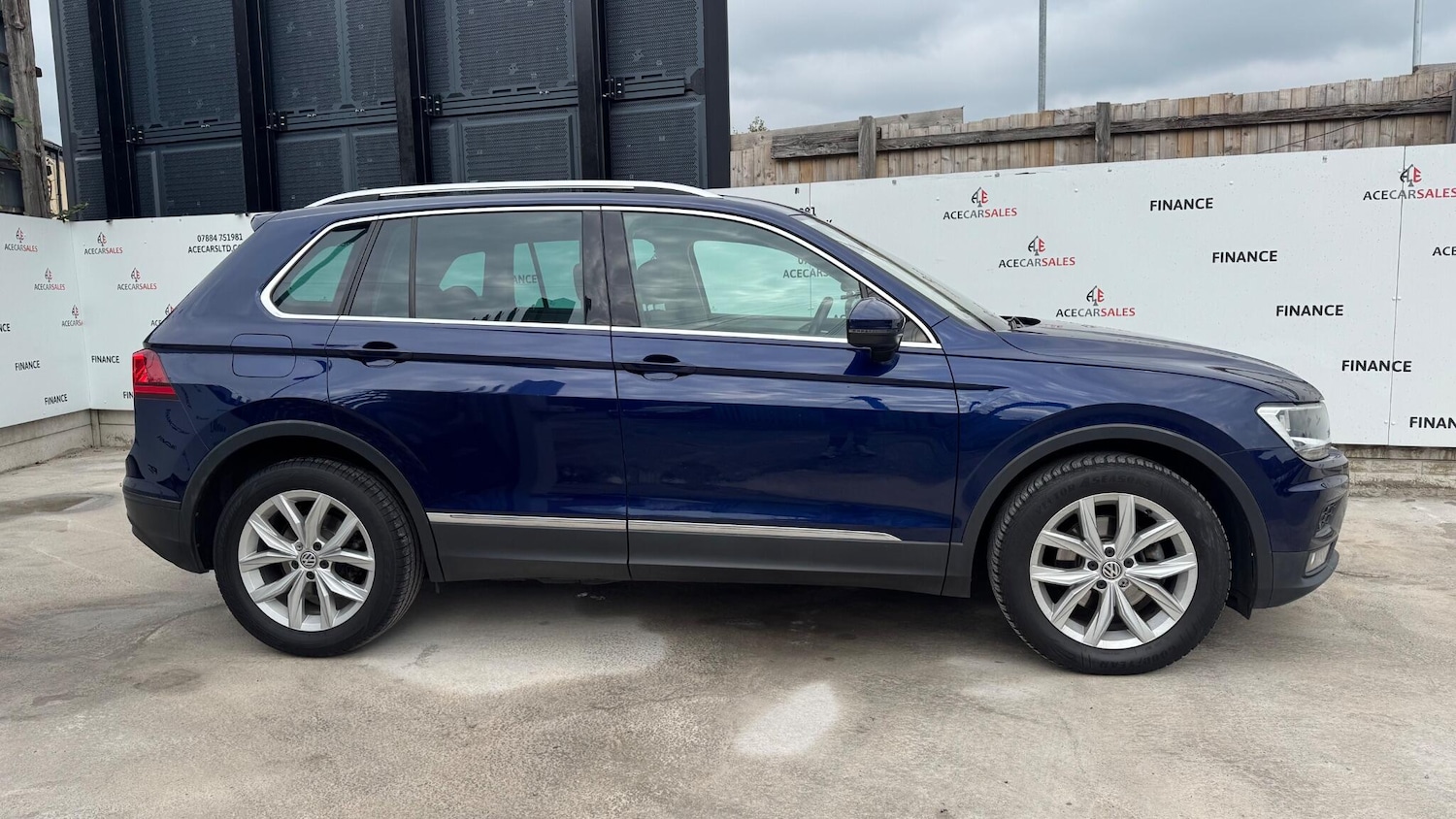 Used Volkswagen Tiguan 2017 for sale - 76988742: Photo 9