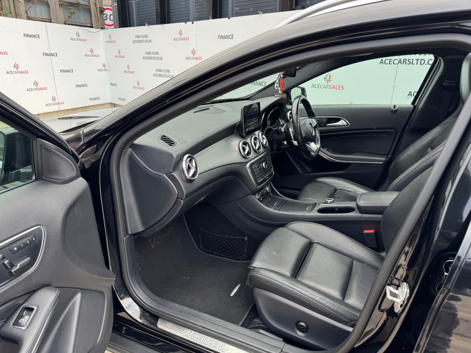 Used Mercedes-Benz GLA 2017 for sale - 77377489: Photo 17