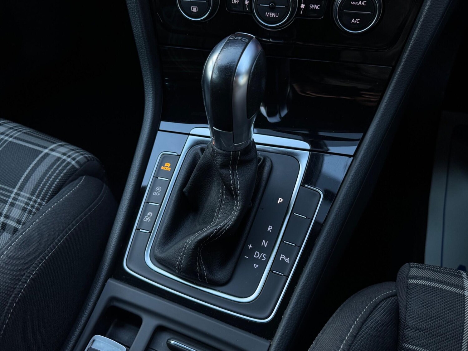 Used Volkswagen Golf for sale - 77358783: Photo 24