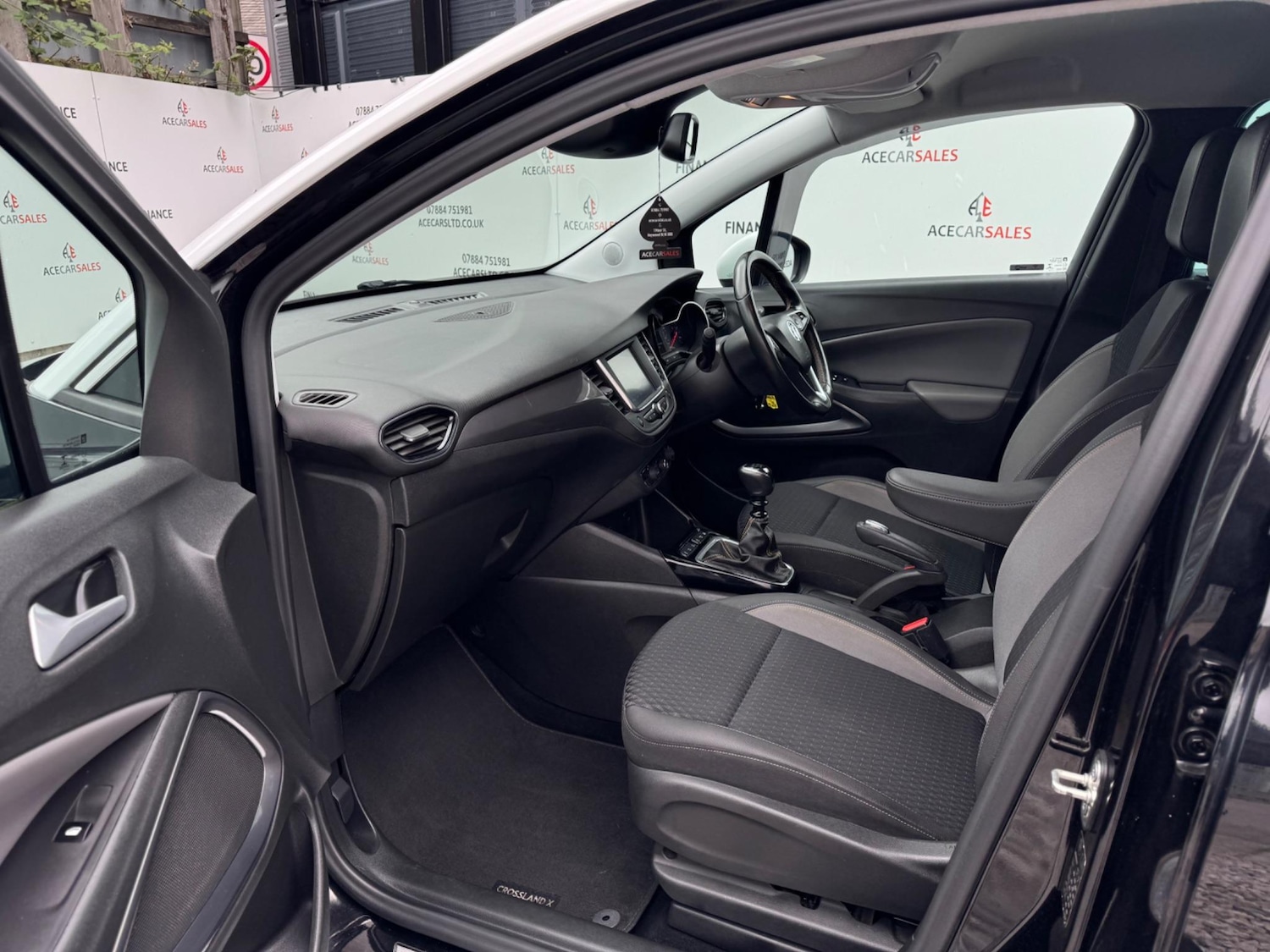 Used Vauxhall Crossland X 2017 for sale - 76994424: Photo 17