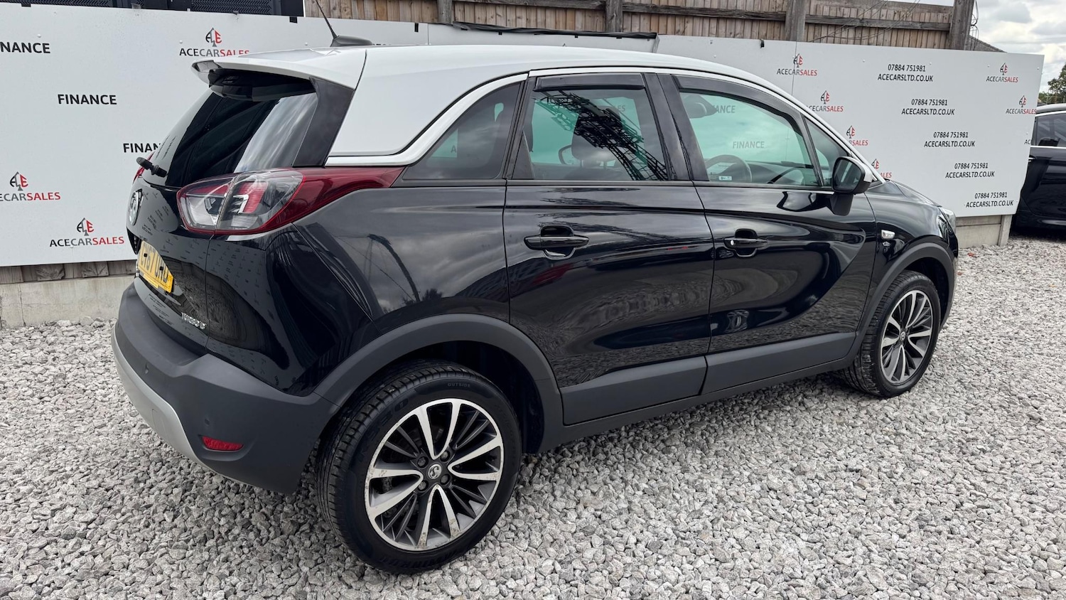 Used Vauxhall Crossland X 2017 for sale - 76994424: Photo 8