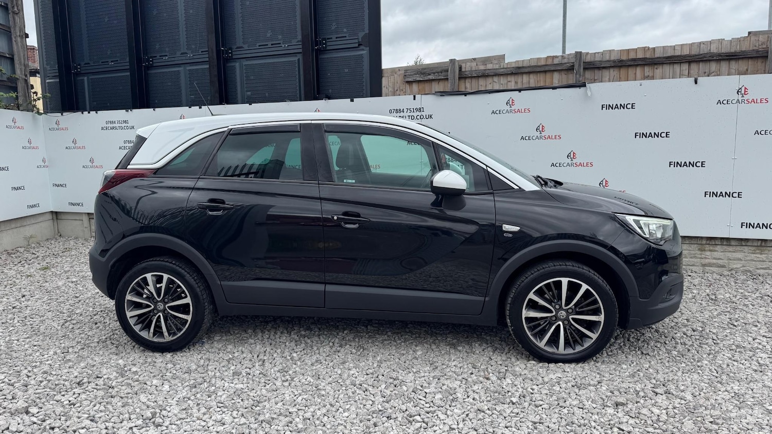 Used Vauxhall Crossland X 2017 for sale - 76994424: Photo 9