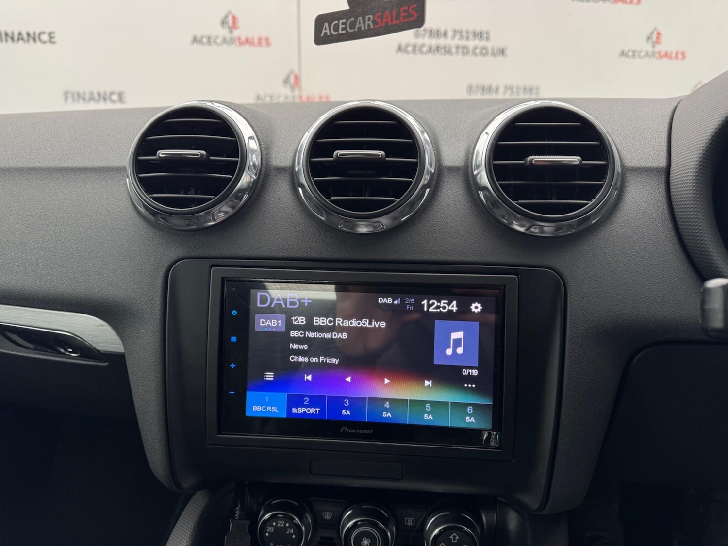 Used Audi TT 2010 for sale - 77468162: Photo 14