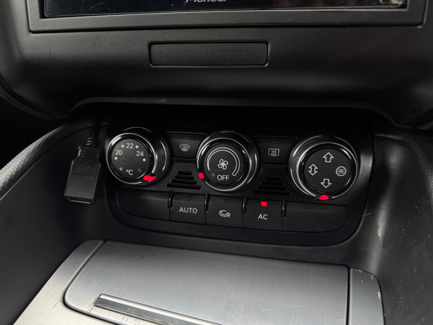 Used Audi TT 2010 for sale - 77468162: Photo 15