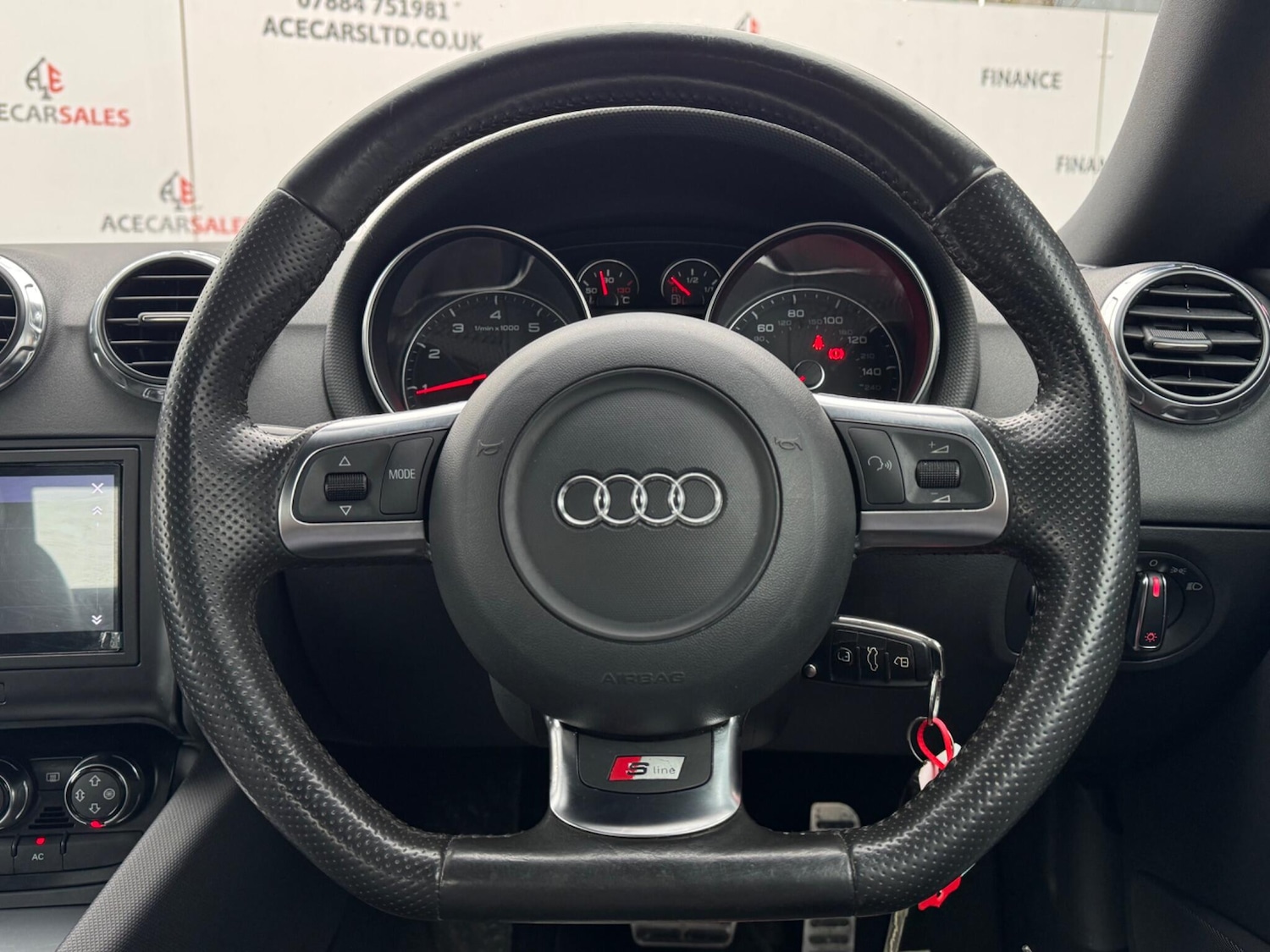Used Audi TT 2010 for sale - 77468162: Photo 19