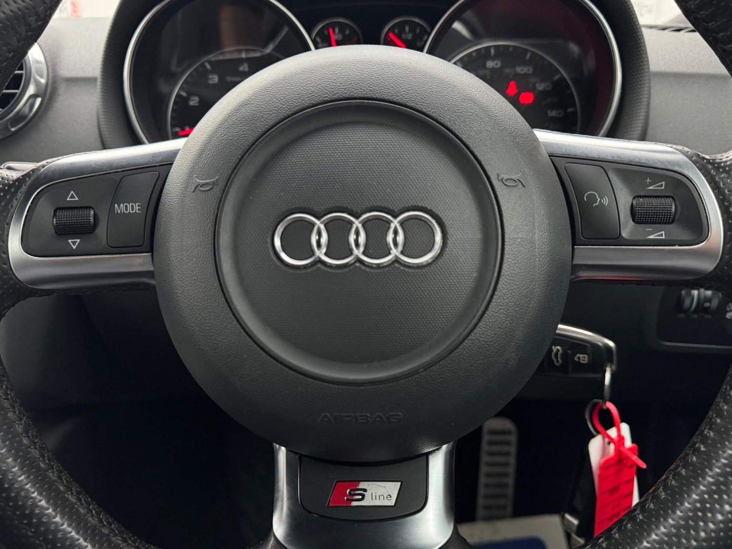 Used Audi TT 2010 for sale - 77468162: Photo 23