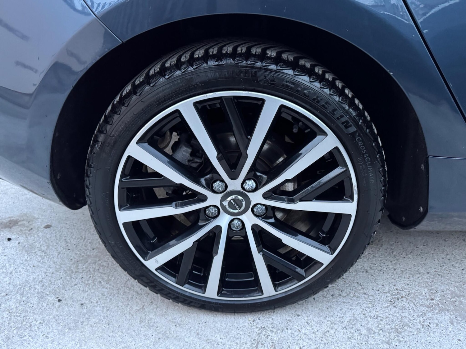 Used Volvo V40 2019 for sale - 76666577: Photo 18