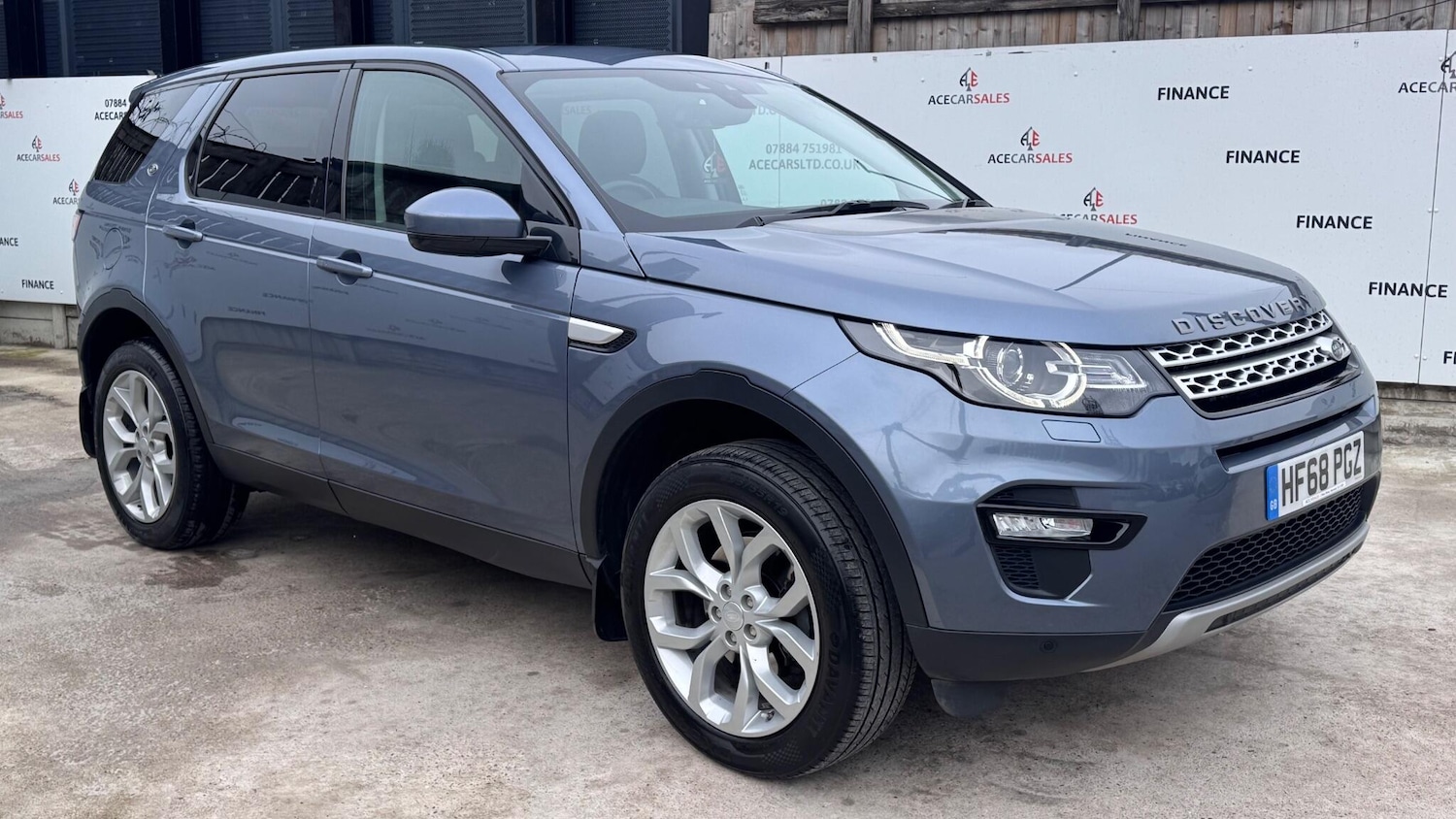 Used Land Rover Discovery Sport 2018 for sale - 77538369: Photo 2
