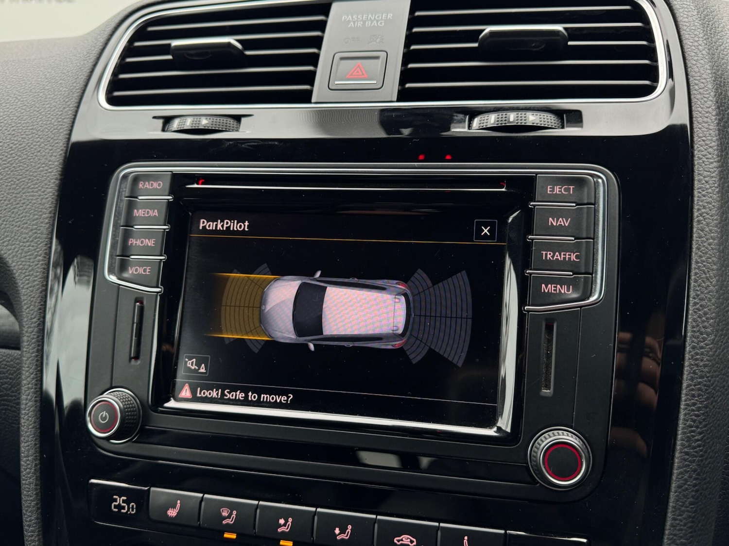 Used Volkswagen Scirocco 2016 for sale - 77162822: Photo 34