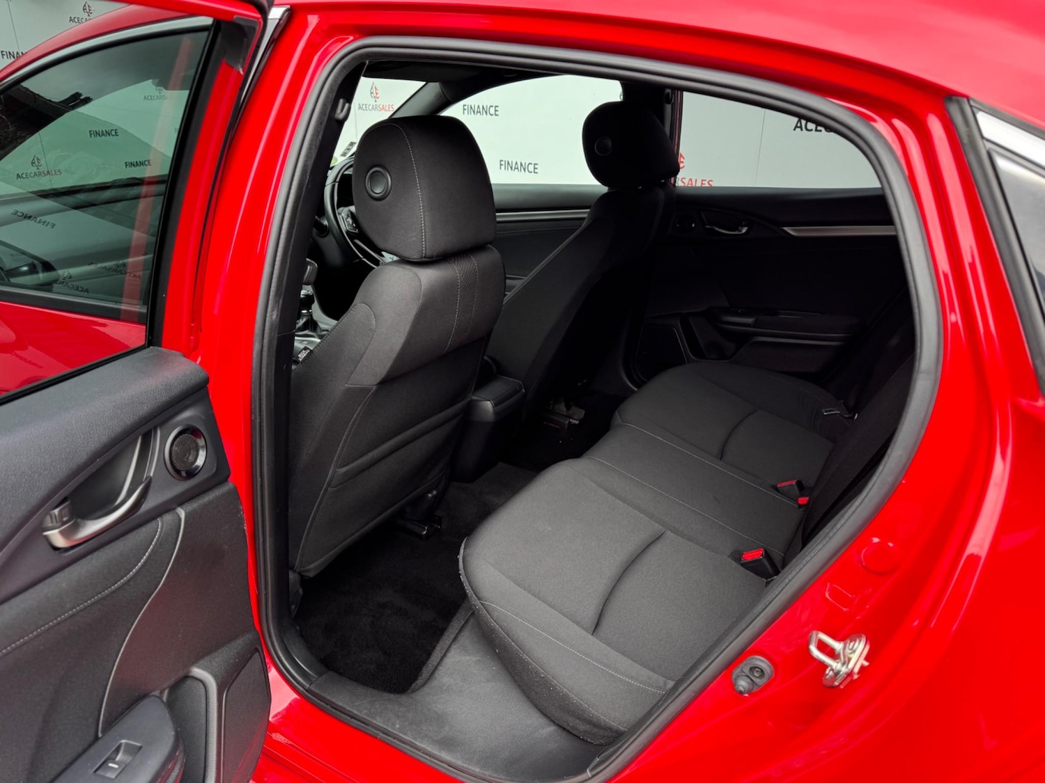 Used Honda Civic 2019 for sale - 76989323: Photo 16