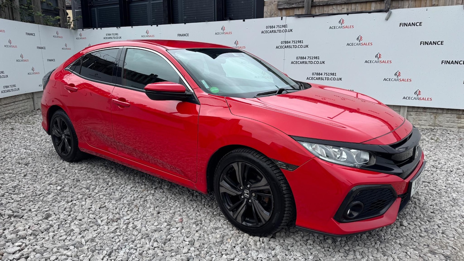 Used Honda Civic 2019 for sale - 76989323: Photo 2