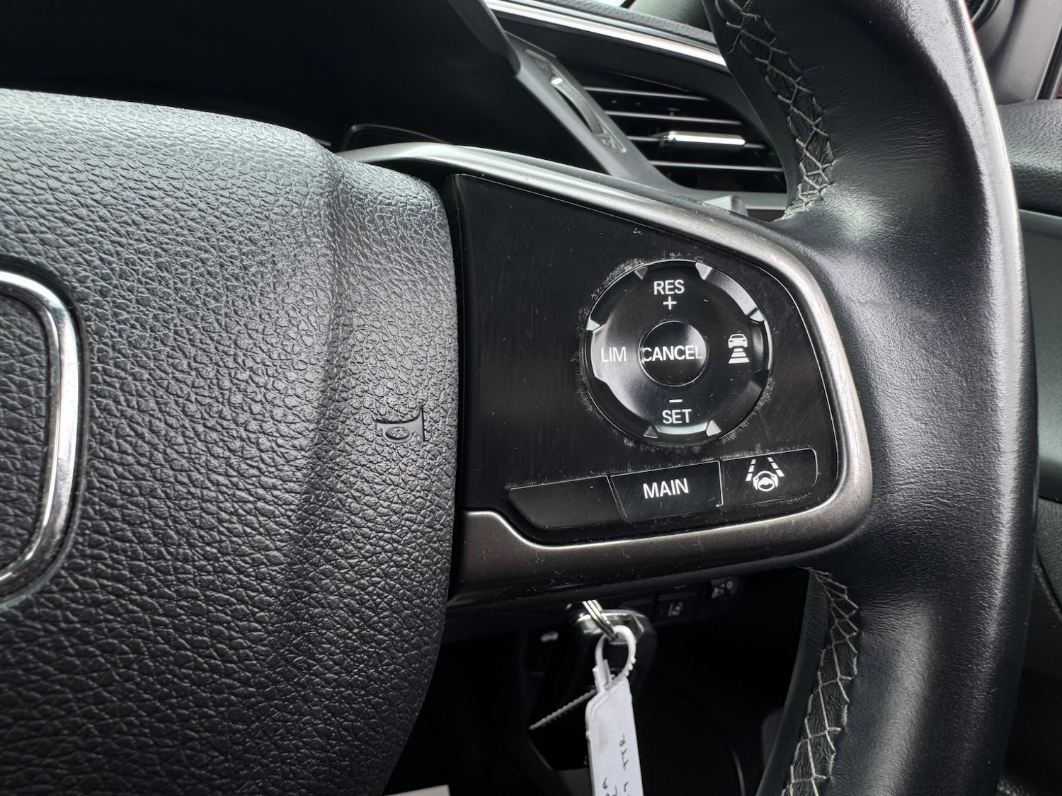 Used Honda Civic 2019 for sale - 76989323: Photo 30