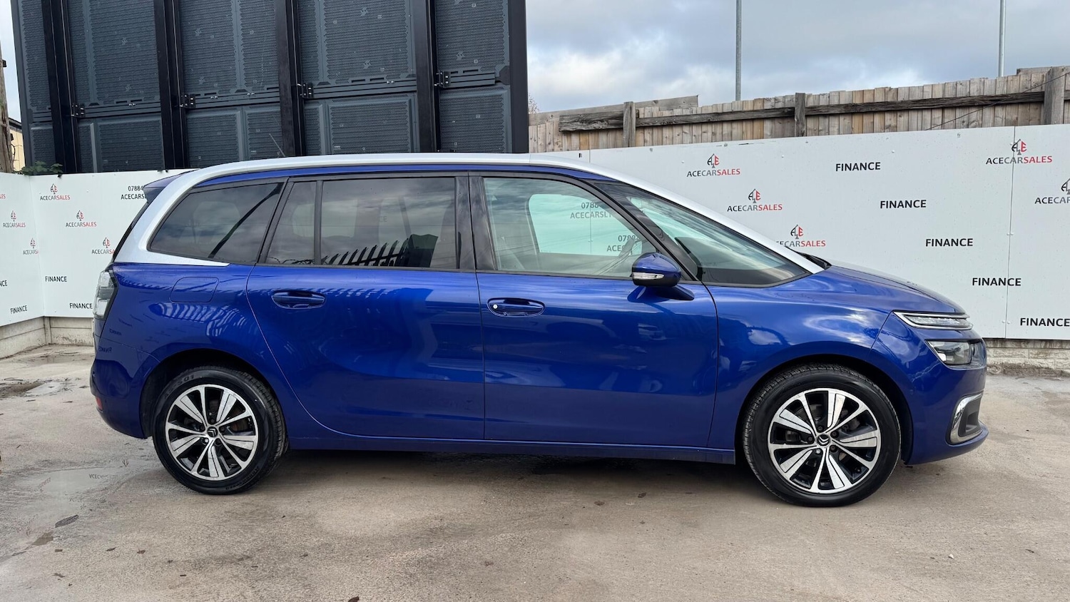 Used Citroen C4 Grand Picasso 2018 for sale - 76498671: Photo 9
