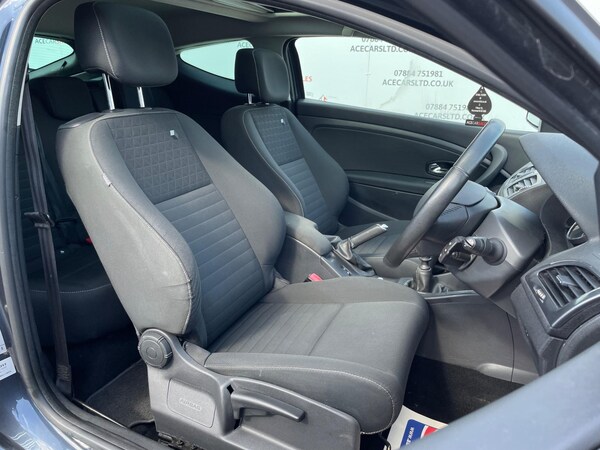 Used Renault Megane 2016 for sale - 71807437: Photo 11