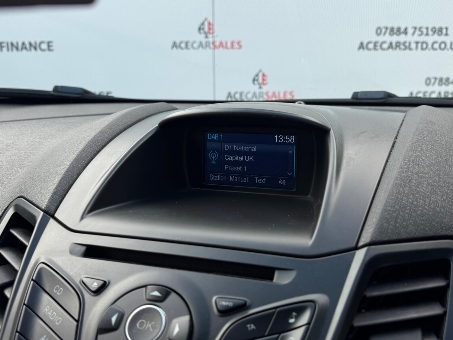 Used Ford Fiesta 2017 for sale - 76371684: Photo 18