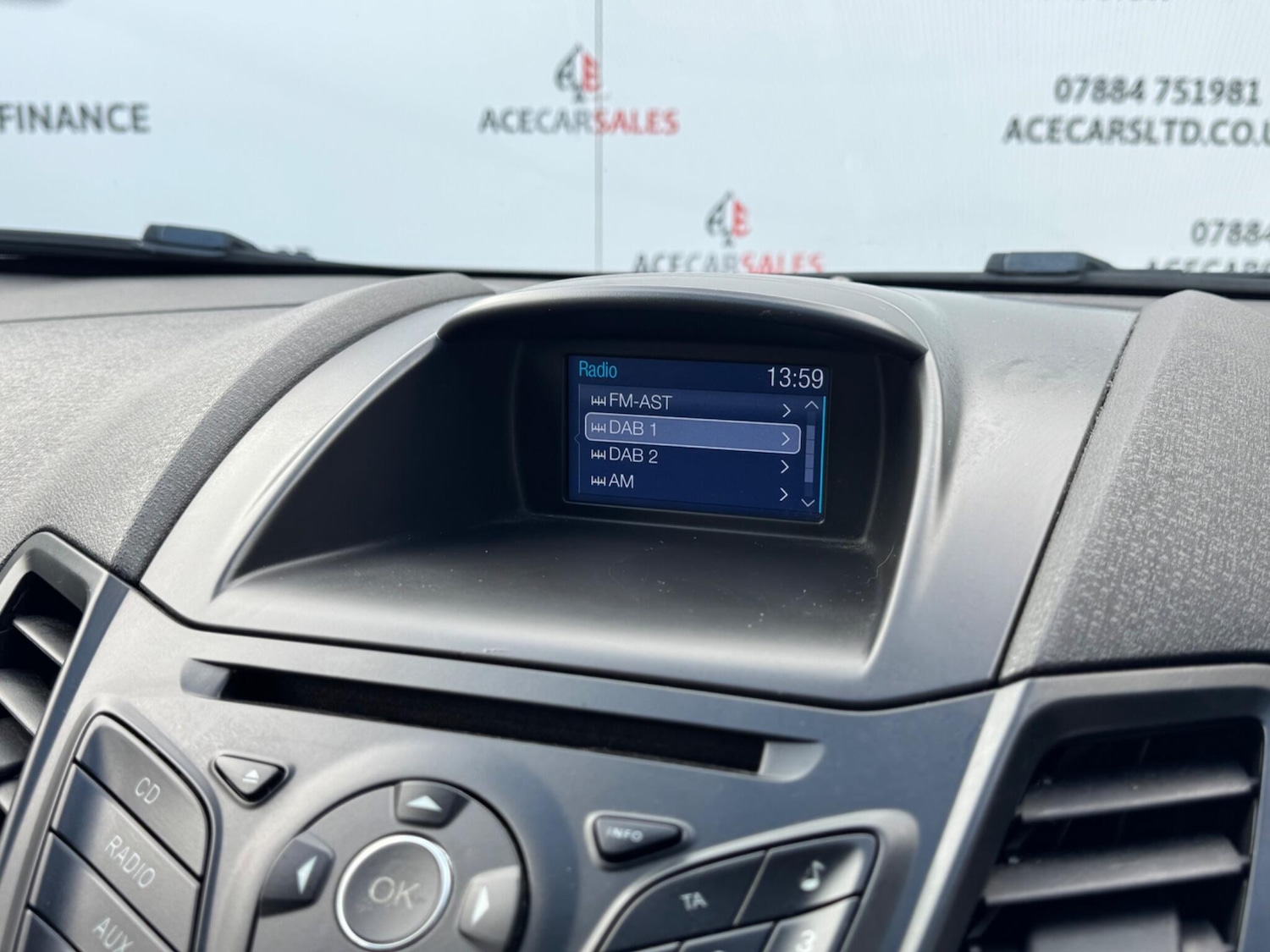 Used Ford Fiesta 2017 for sale - 76371684: Photo 27