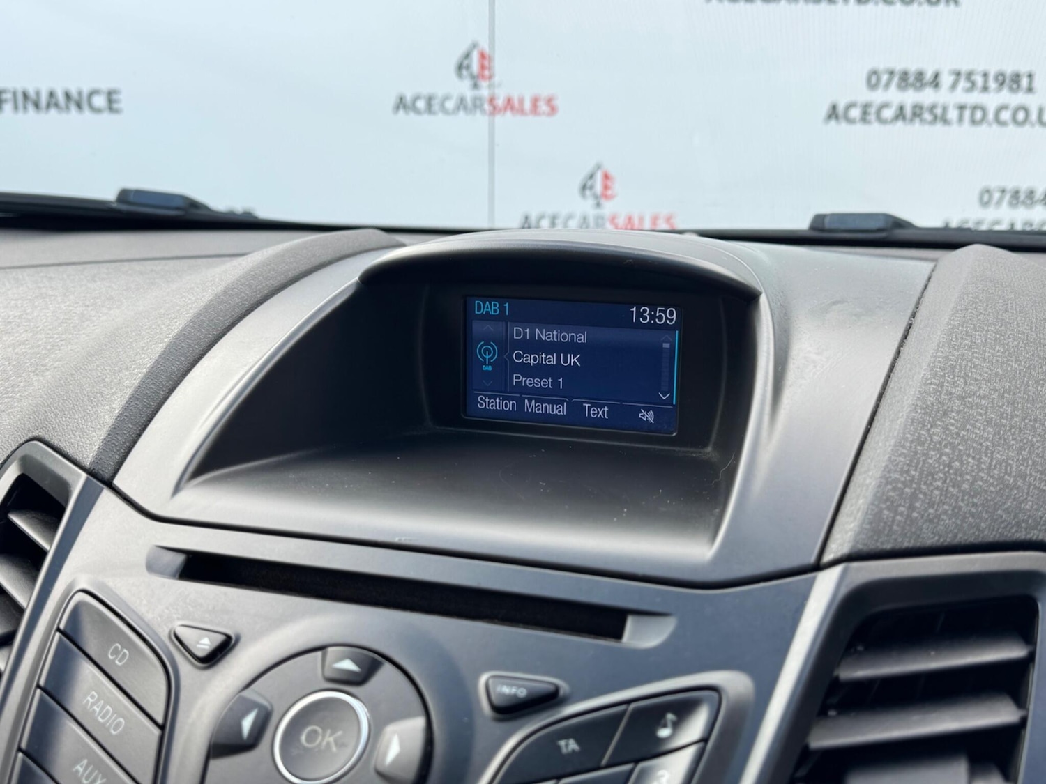 Used Ford Fiesta 2017 for sale - 76371684: Photo 28